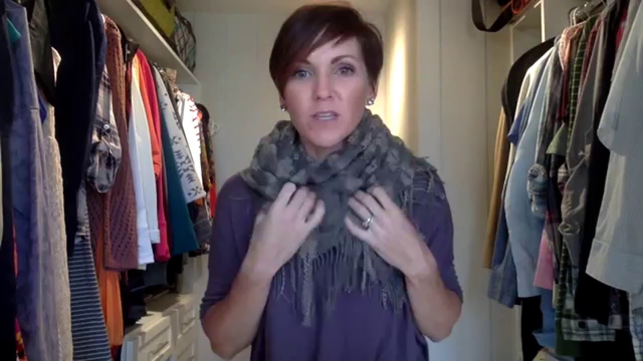 How to wear and style a tube scarf