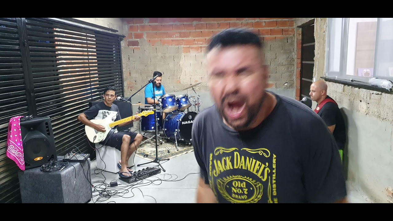 Bois Don't Cry, música do corno / Banda M-05 - ENSAIO / Mmonas Cover
