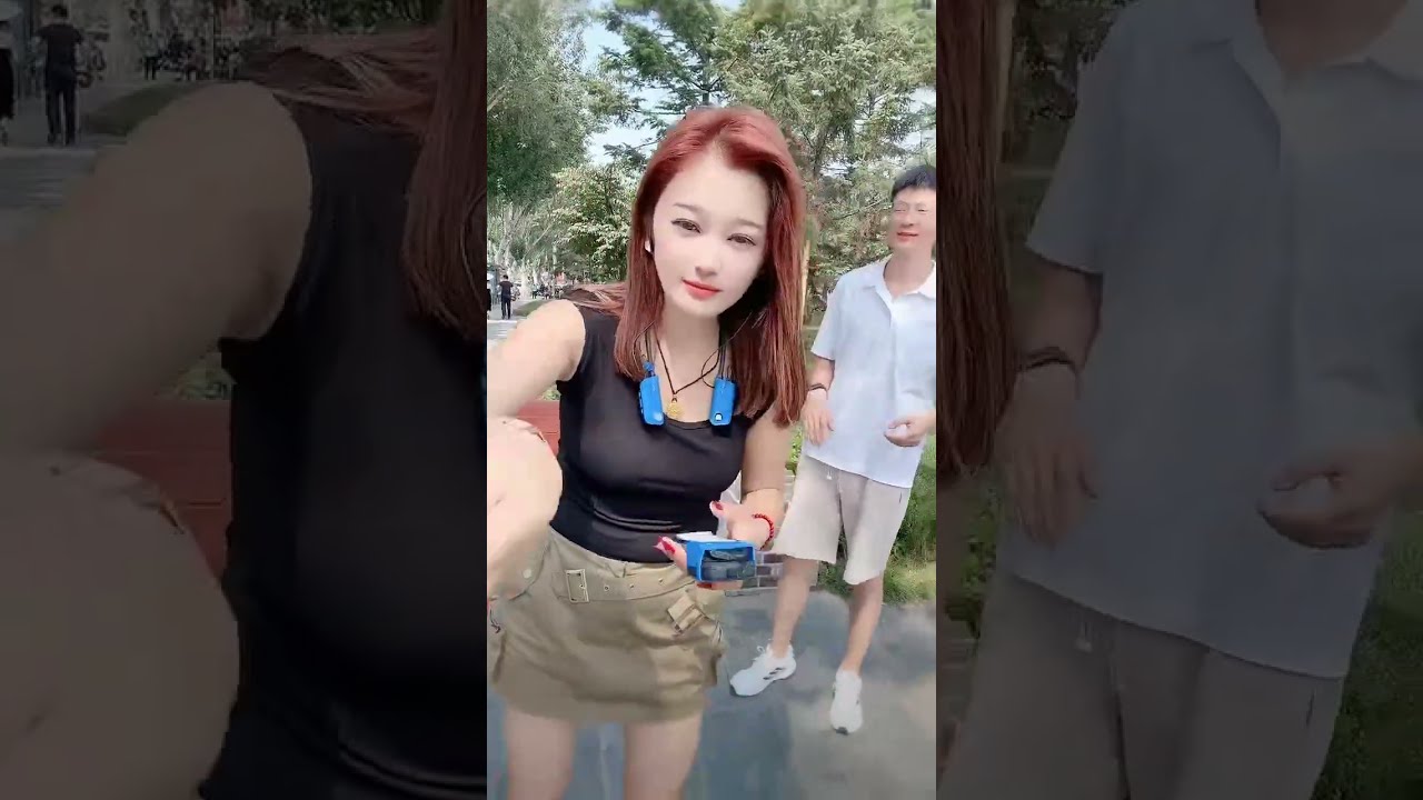 小然户外街头采访与帅哥的娱乐互动