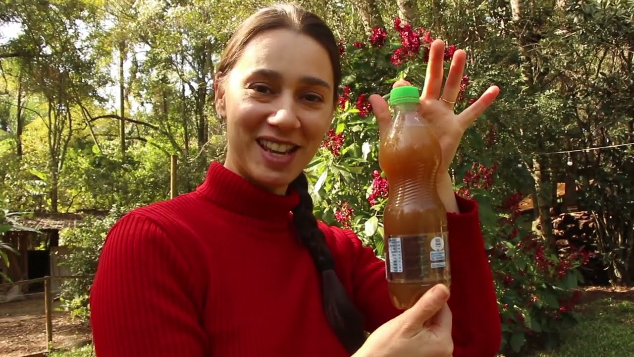 ADRIANA GANHOU UMA GARRAFA DE ECO-ENZIMA