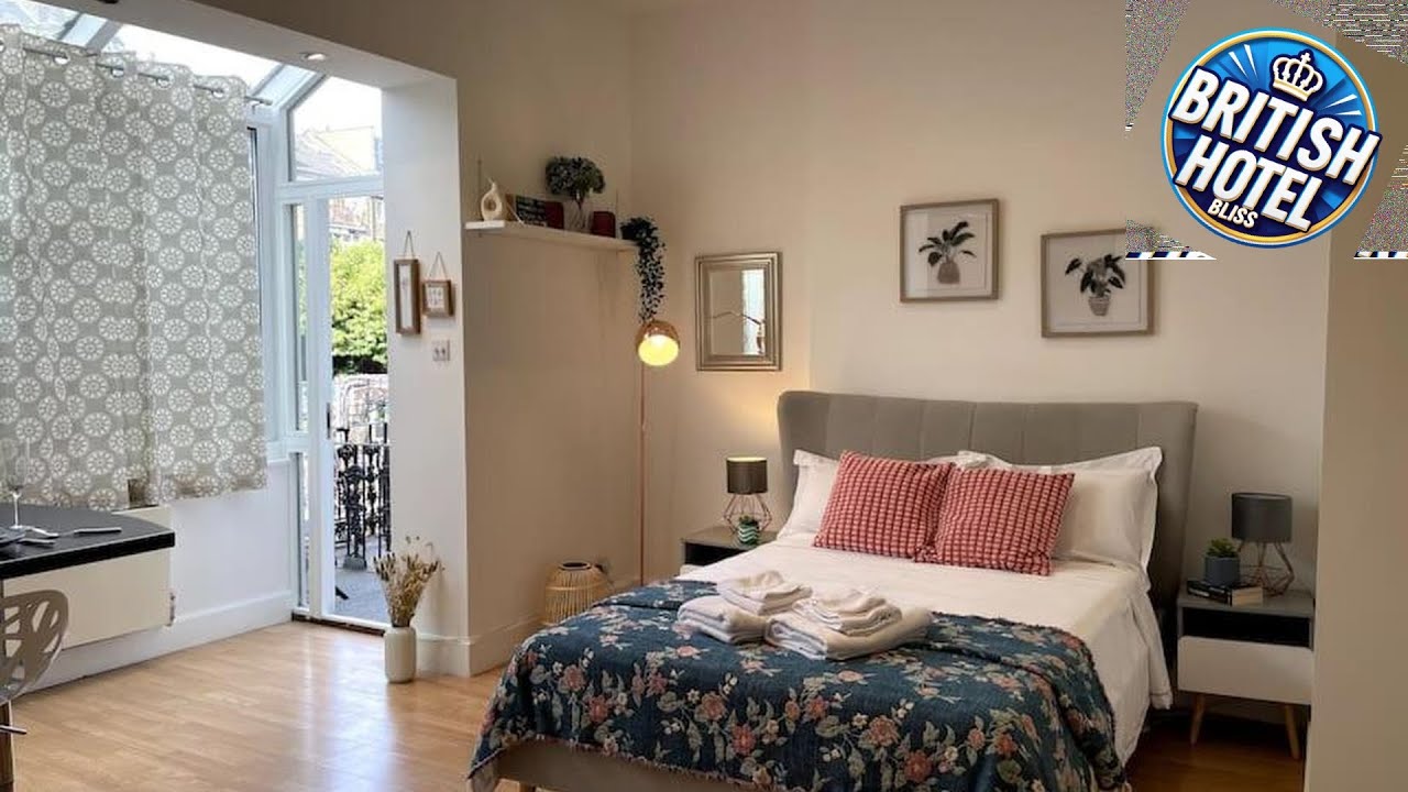 Cute&Cozy Studio Apt in Barons Court | London, United Kingdom | Hotel Review 🌟