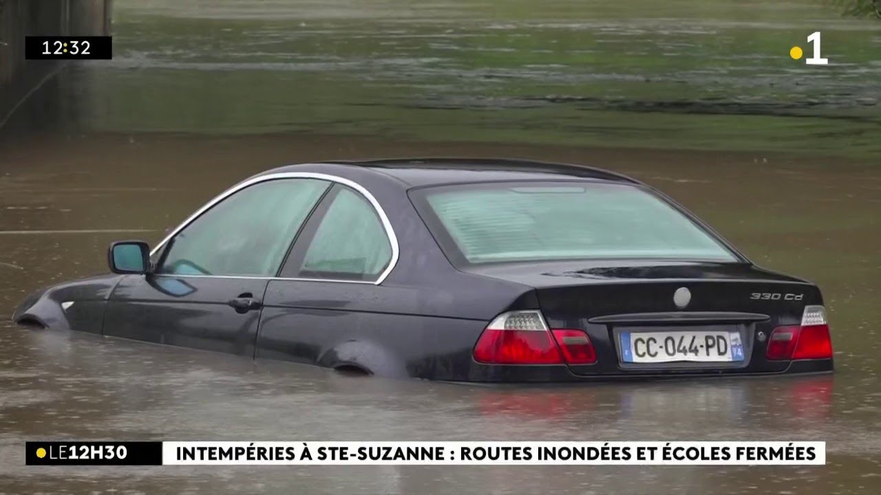 La Réunion face aux fortes pluies. Deux écoles fermées et des routes inondées à Sainte Suzanne