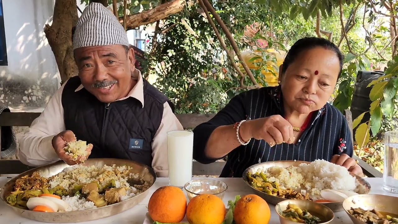 कालोबंगुर को मासु र गिदीजिब्रो भुटुवा ब्रोकाउली को तरकारी भात मोही सुन्तला Bhola Shiba Mukbang 