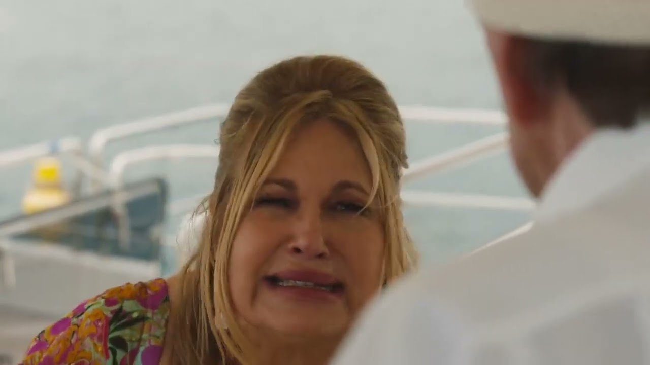 Please, these gays are trying to murder me! - Tanya The White Lotus S2 E7