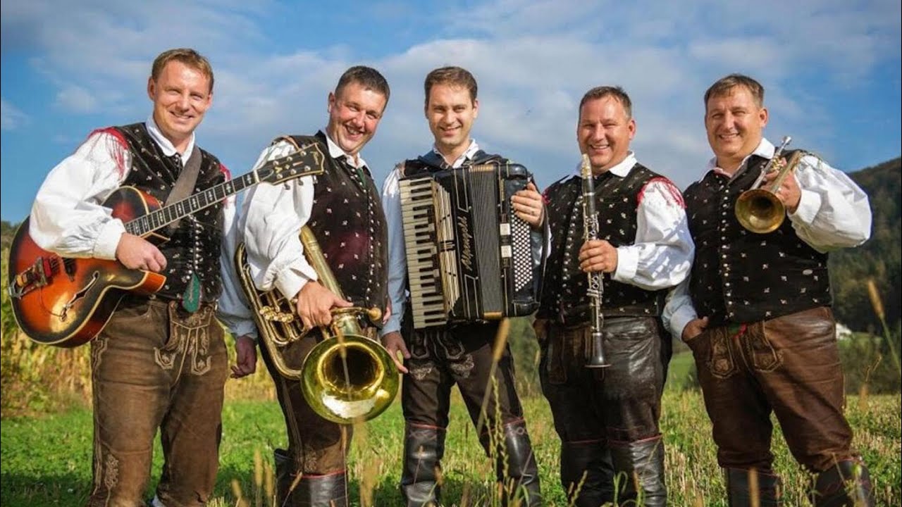 Die Runden Oberkrainer Okrogli Muzikanti
