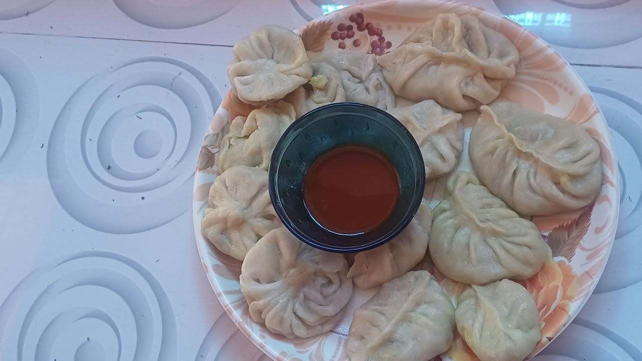 ভেজ মমো সকাল বিকেলের নাস্তা। 