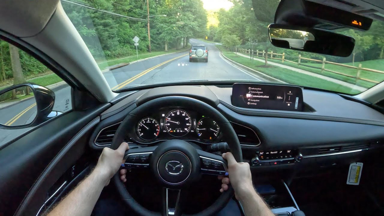 Mazda CX30 Turbo Premium 2024 года — тест-драйв от первого лица