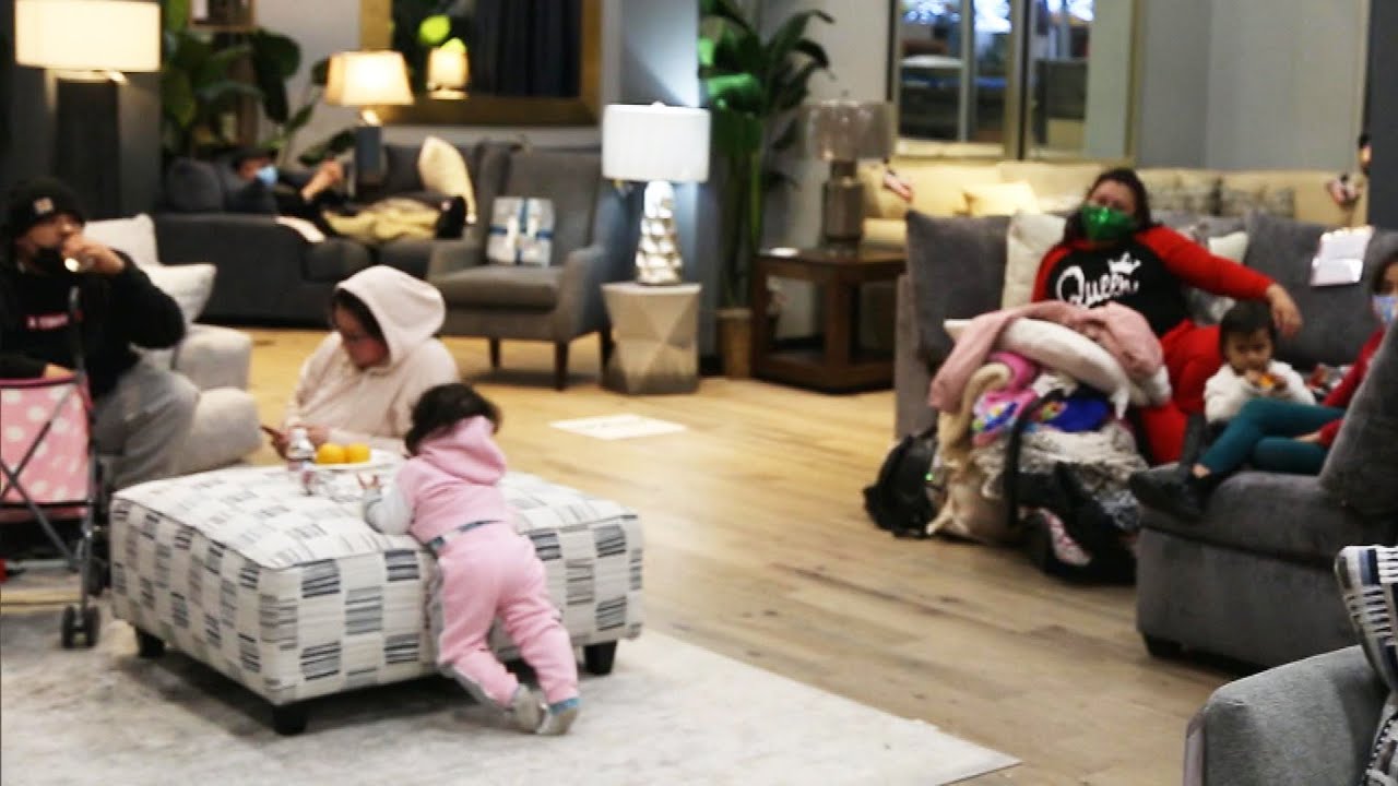 ‘Mattress Mack’ Opens Furniture Stores as Overnight Shelters