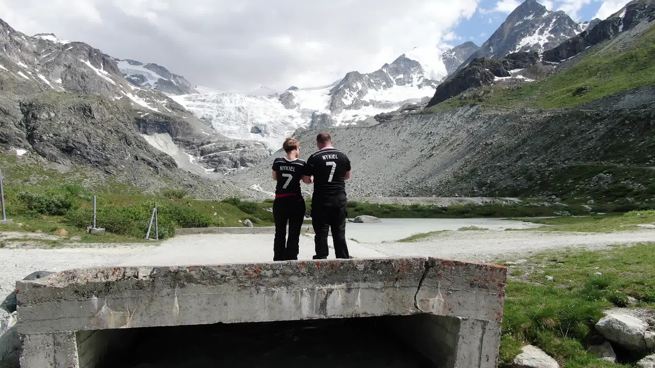 Zinal Glacier zoom