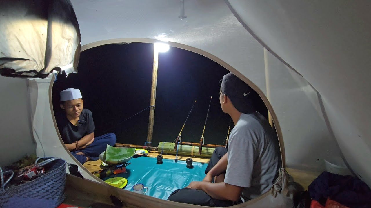 Dibalik Layar Cerita Mustofa saat di pondok mancing sambil masak buat sahur