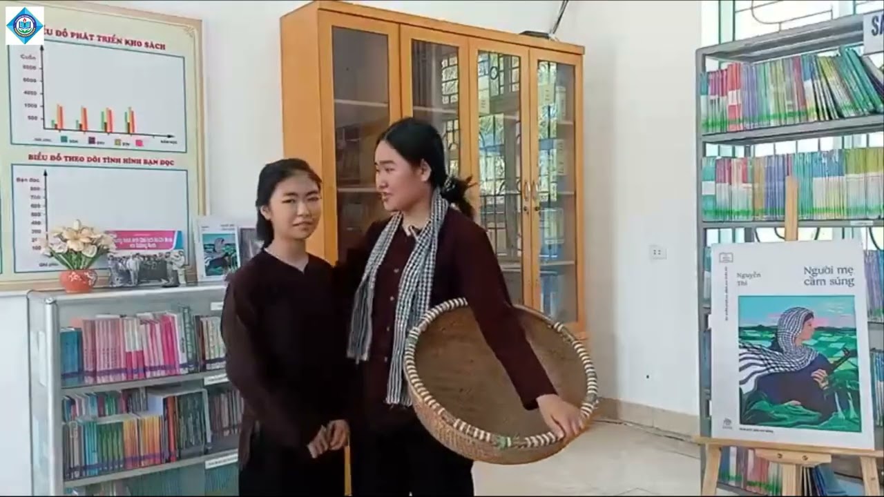 Người mẹ cầm súng