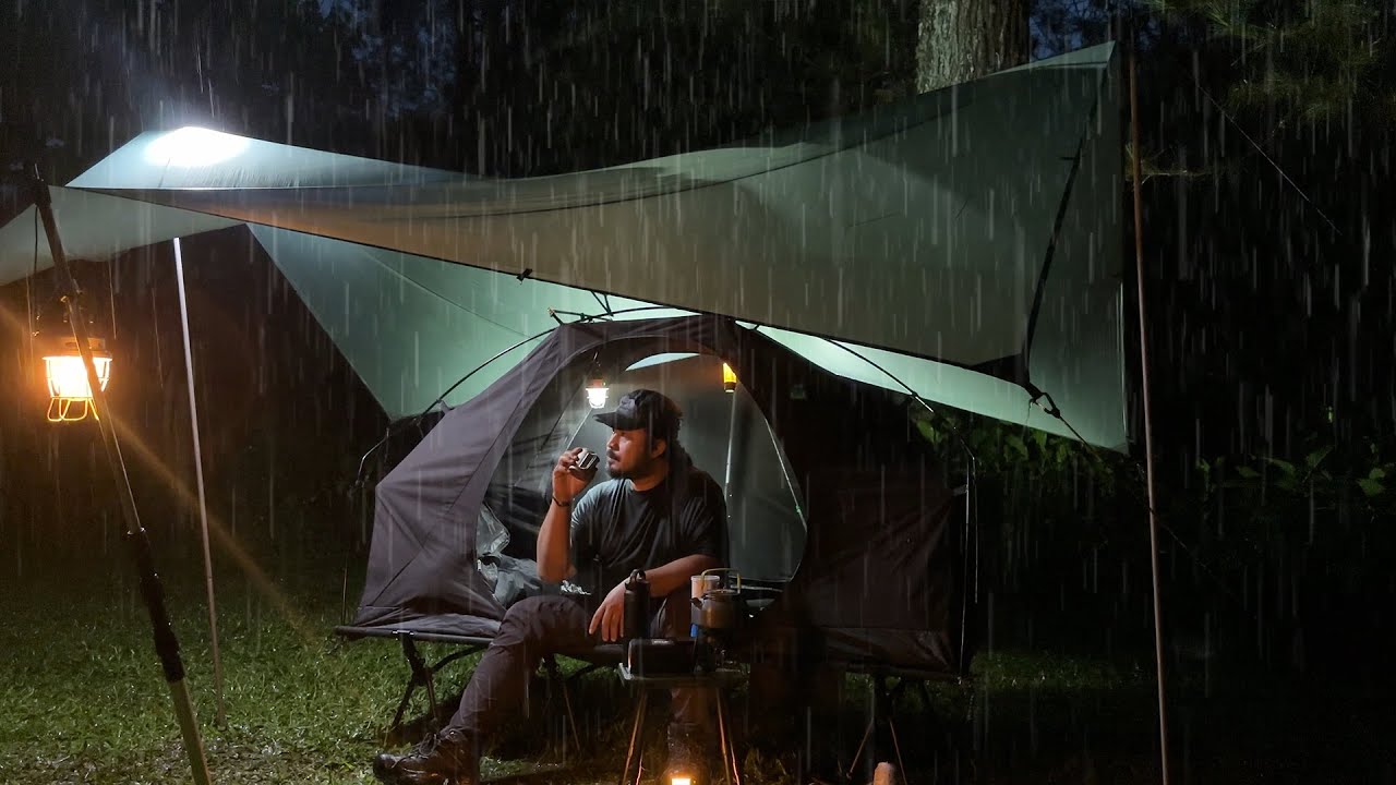 BEST HEAVY RAIN VIDEO‼ SOLO CAMPING IN HEAVY RAIN AND THUNDERSTORMS - RELAXING RAIN