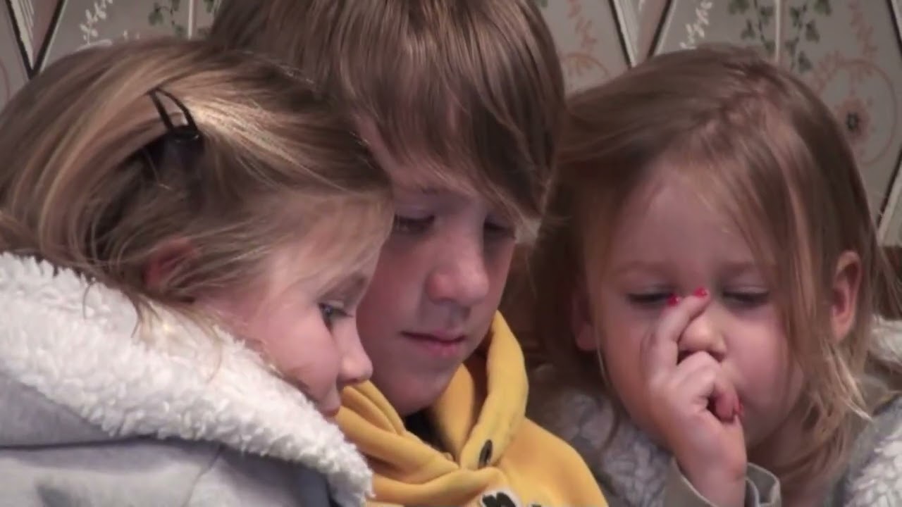 Siblings do love one another Here's proof