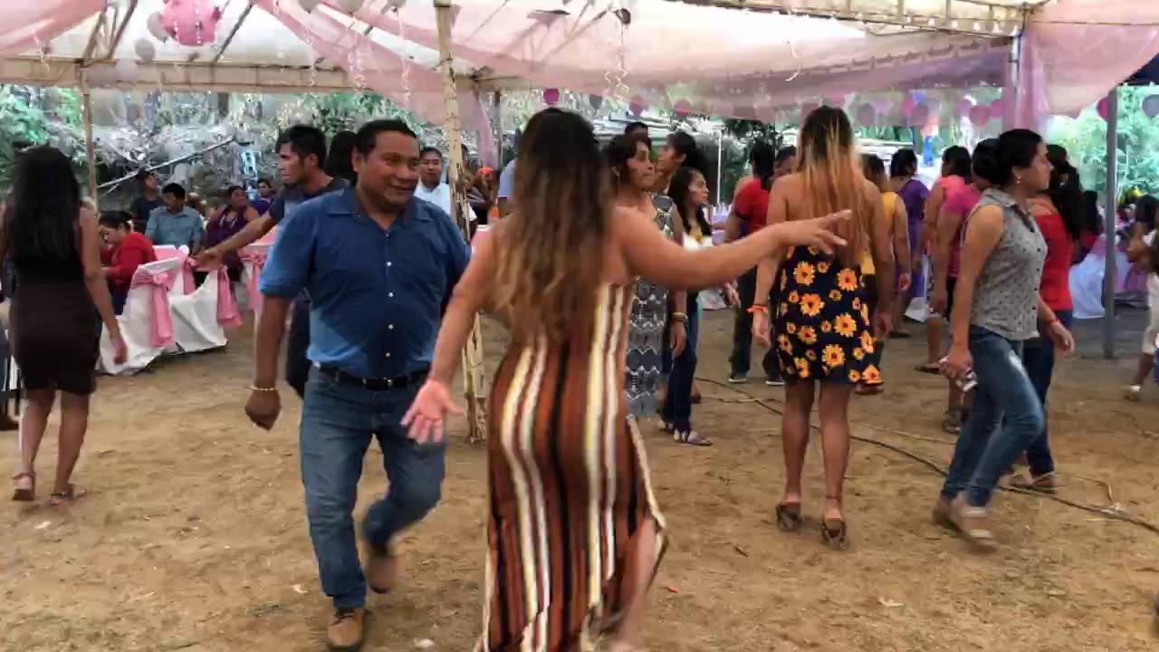 Festejo de 50 años de doña Zenaida García en San Pedro Jicayan Oaxaca  28/11/2020