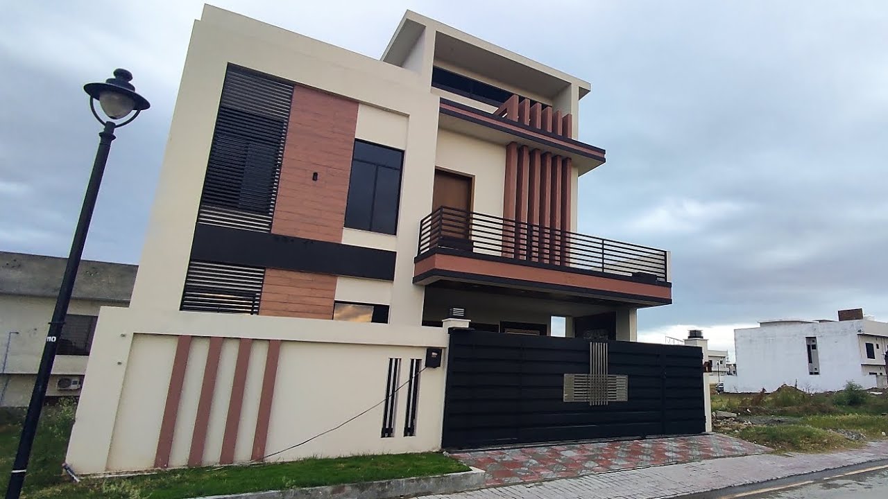 10 Marla luxury house for sale in Kohistan enclave Wah Cantt.