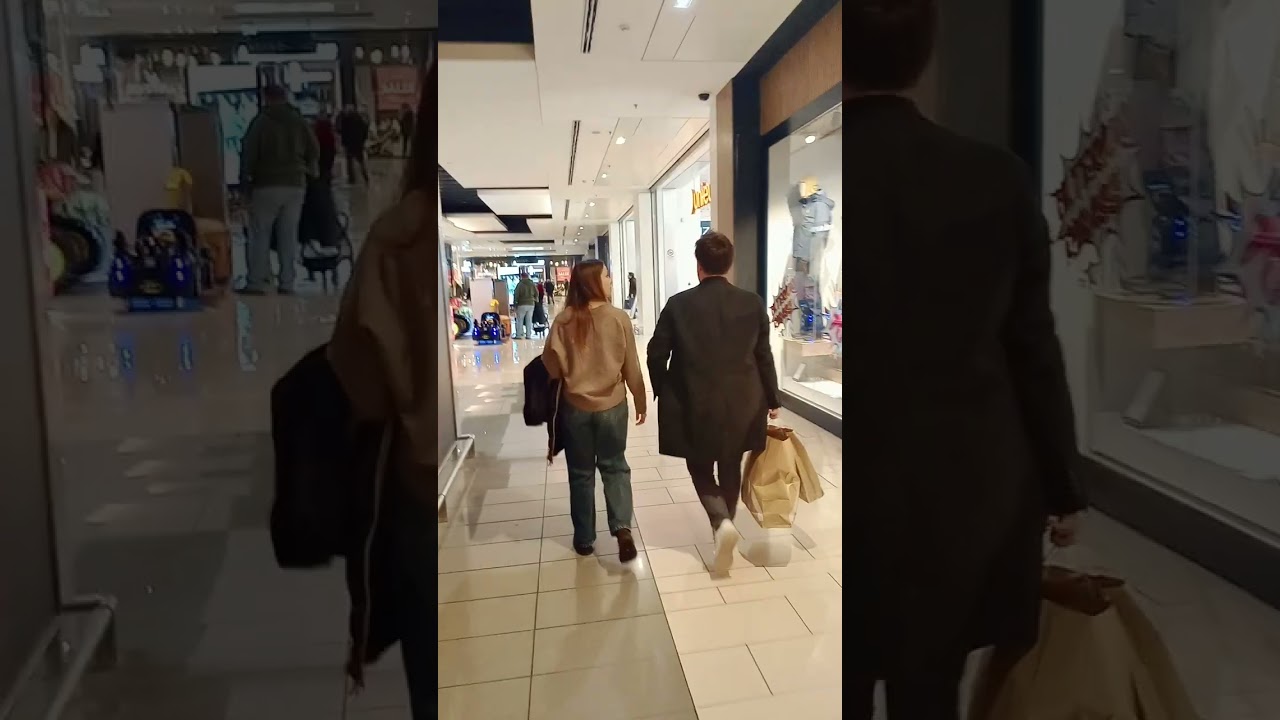 Centro commerciale porta di Roma la passeggiata fino a Mediaworld sotto che riprese che vuoto bella 