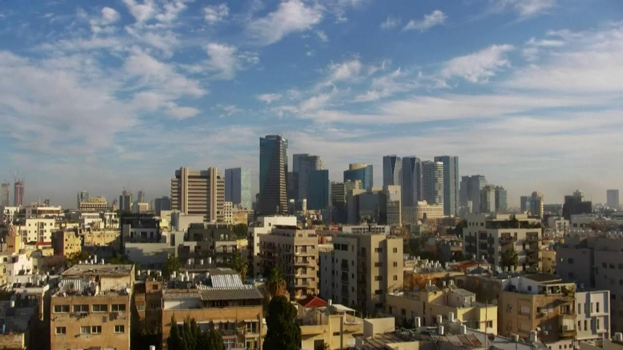 Live of Tel Aviv skyline