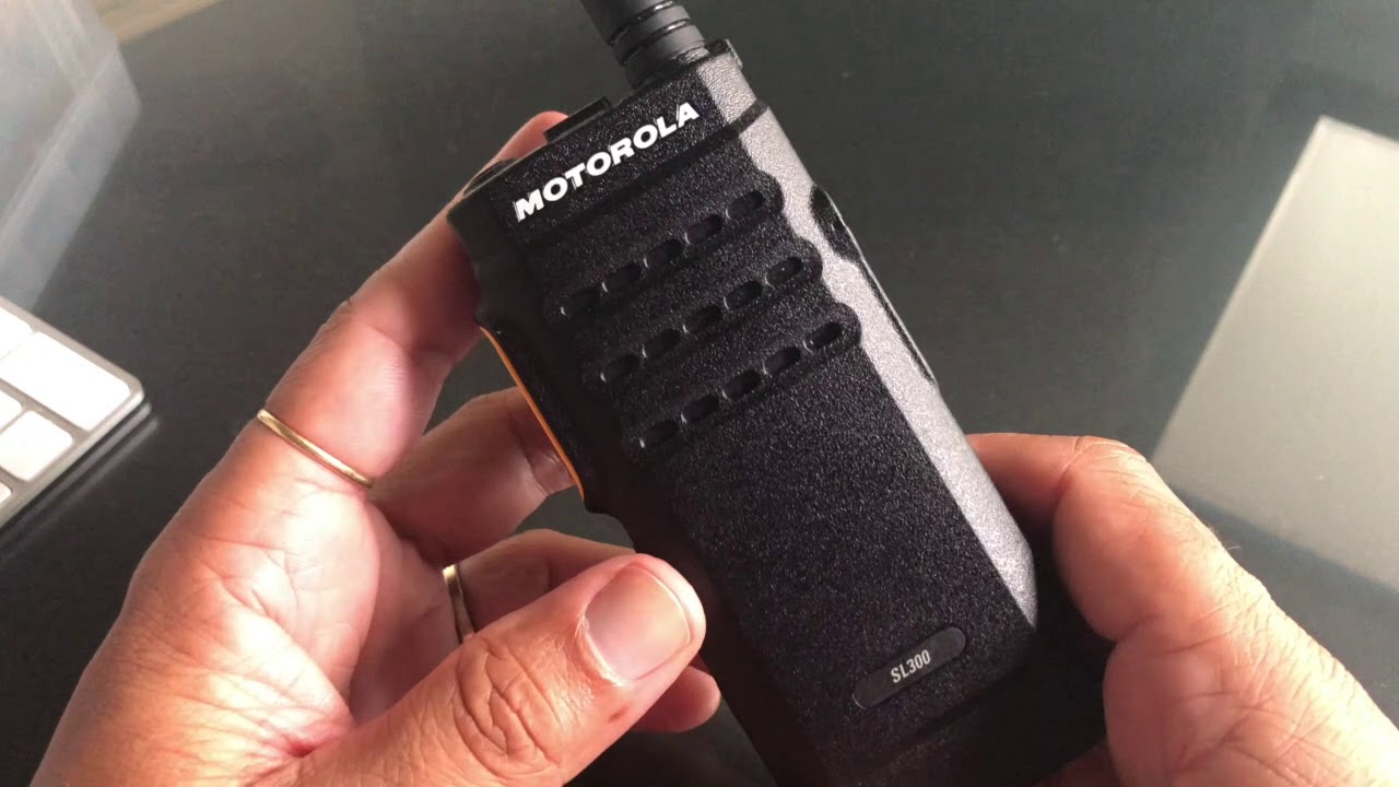 Motorola SL300 Radio - Basic Operation