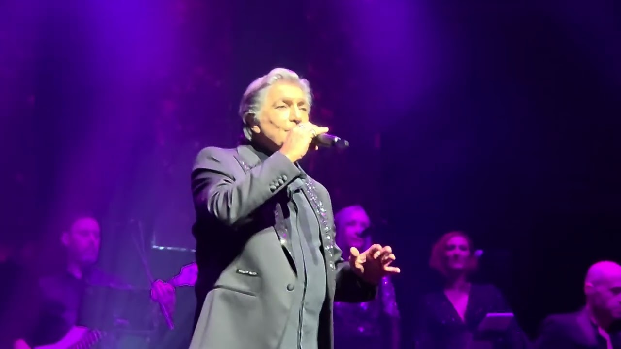 Frédéric François *Juste Un Peu D'amour* à l'Olympia 2025