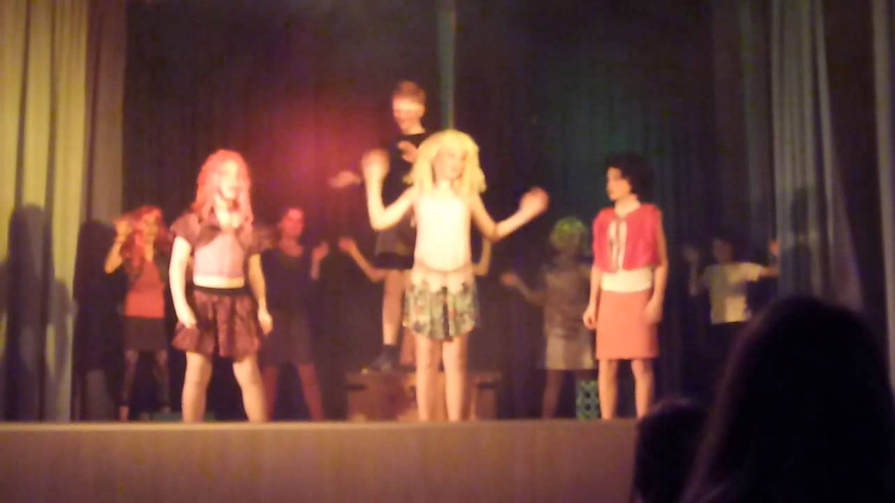 PLAYBACKSHOW 2014 DONKERBROEK K3 MAMASÉ