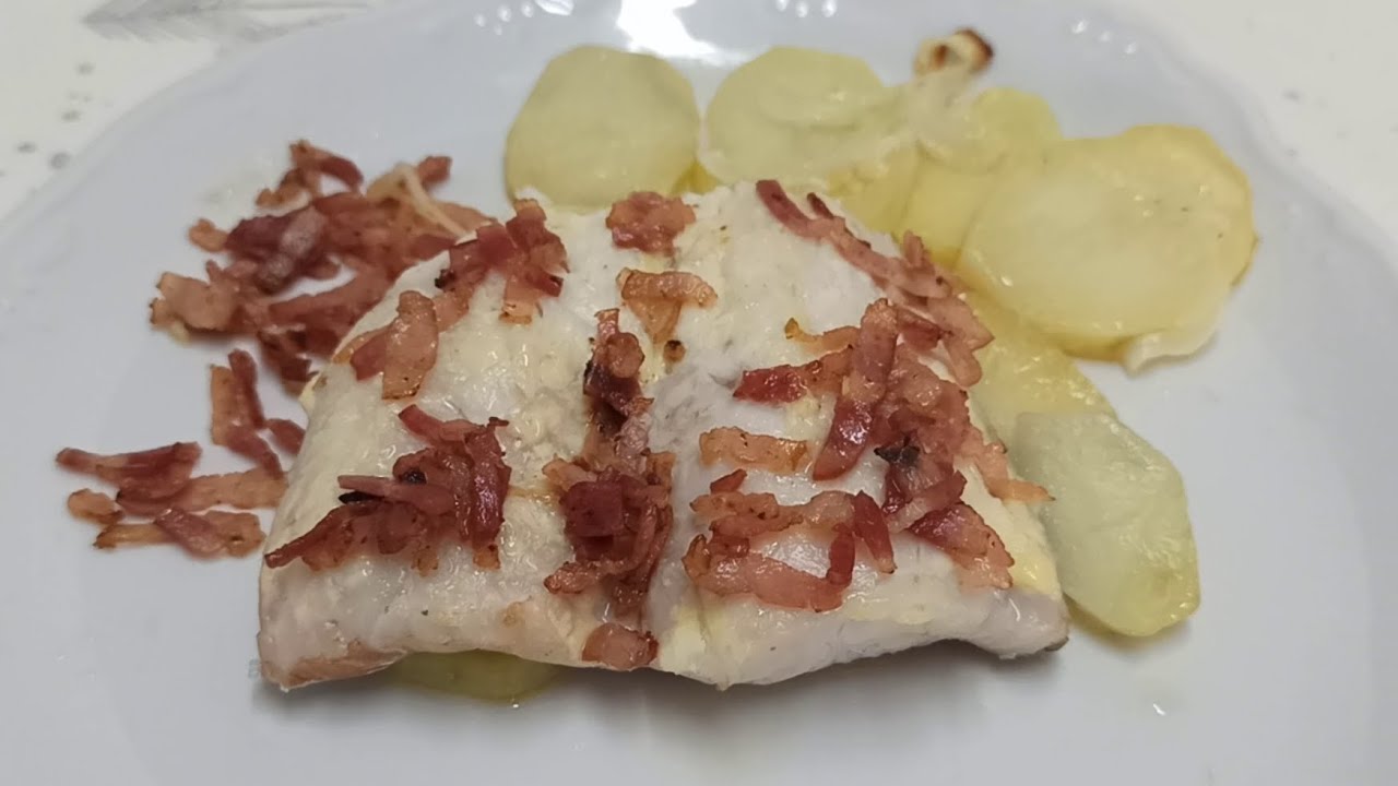 Merluza al horno con Bacon