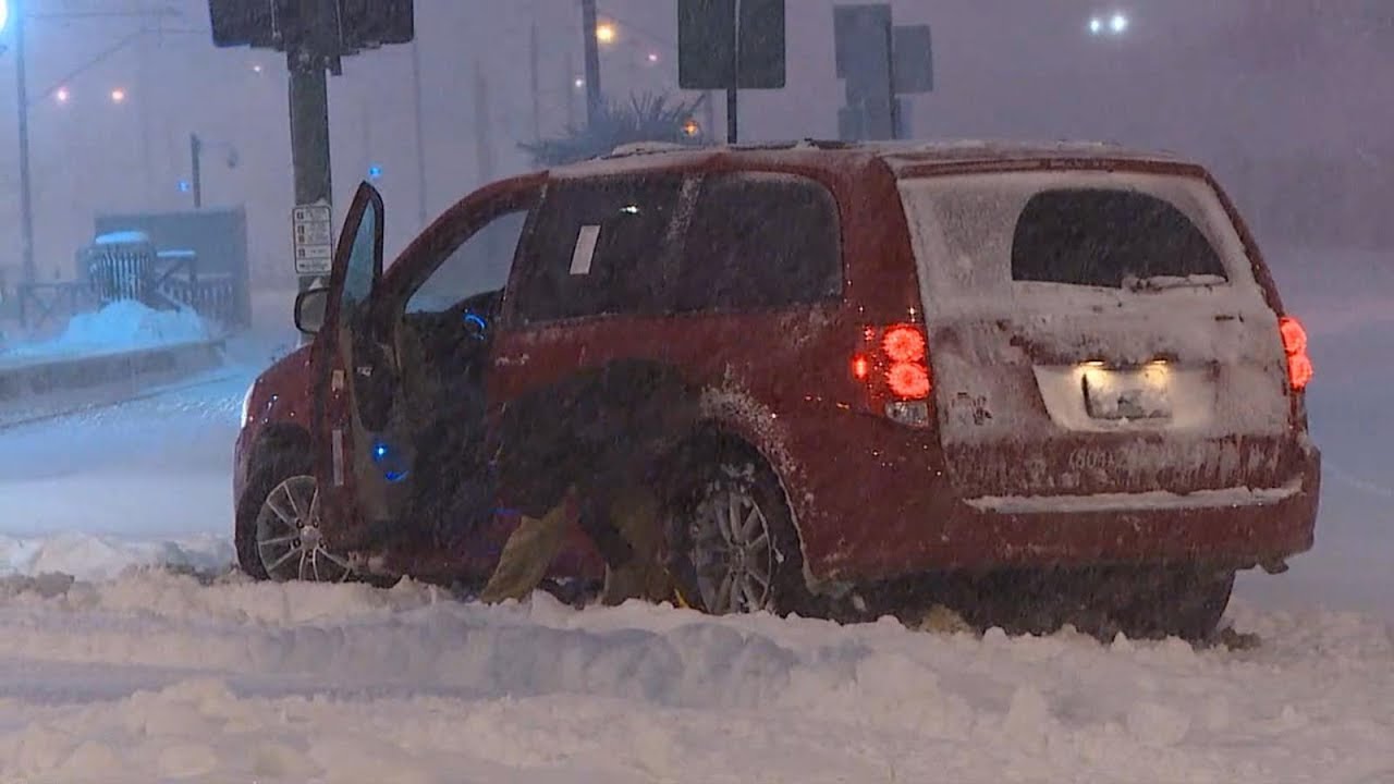 Snowy 'bomb cyclone' hits Northeast: Dangerous n'oreaster brings cold, strong winds and snow