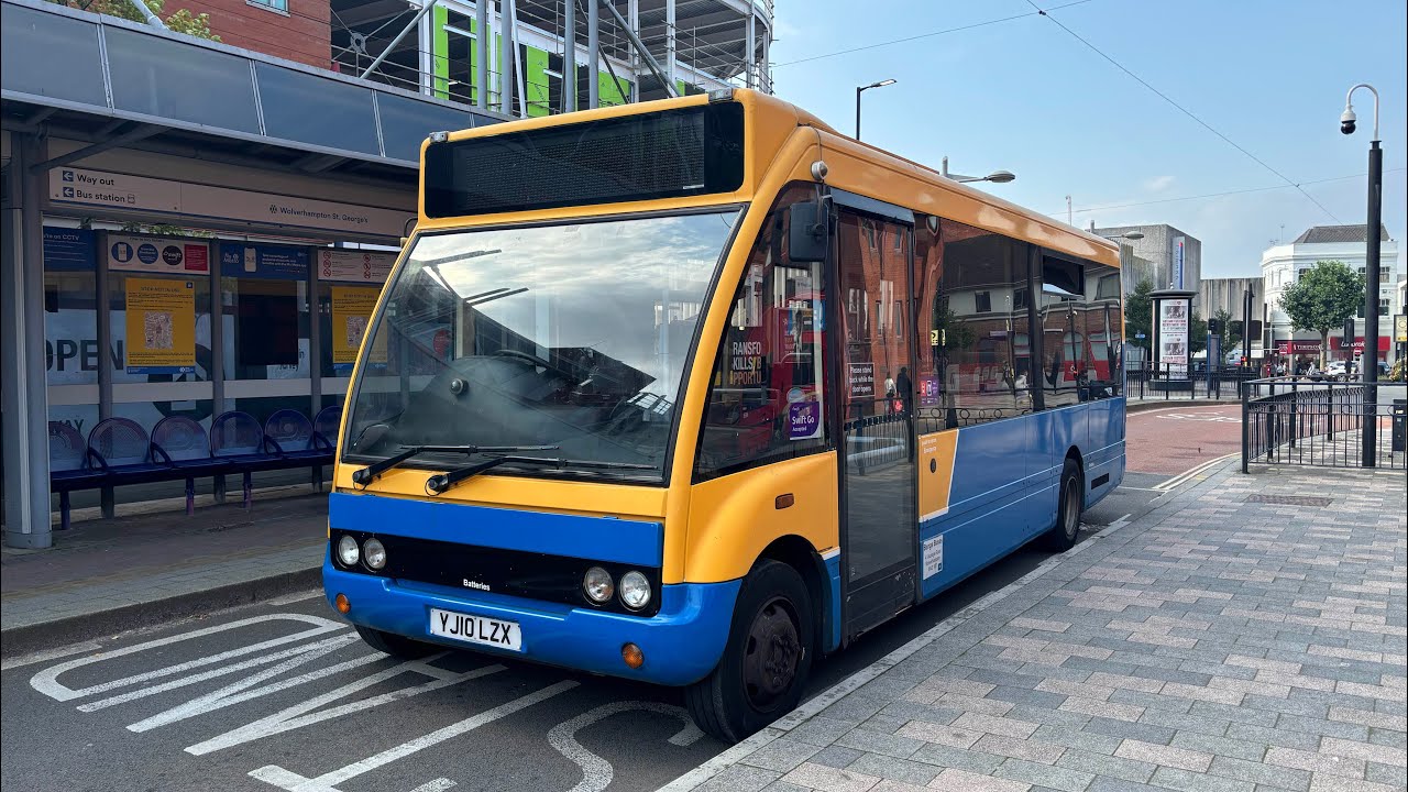 Banga Buses YJ10 LZX