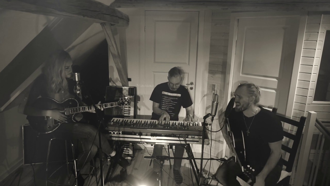 2 tilbage - Acoustic Home Session (Peter Christian & ISSE)