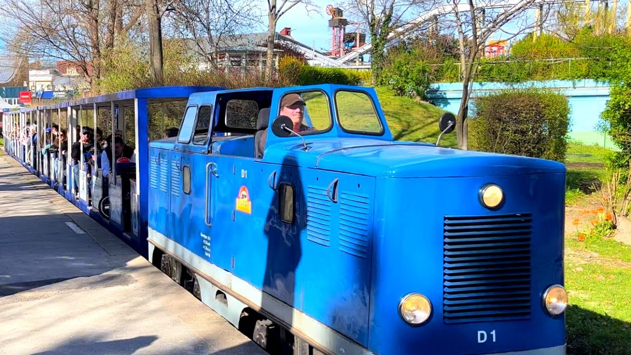 Fahrt mit der Liliputbahn im Wiener Prater / März 2024