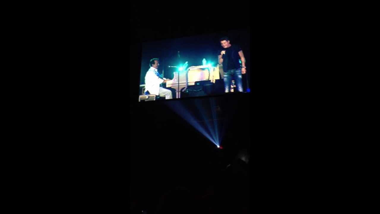 Alejandro Sanz & El Maestro Julio Reyes Copello, en el piano, No Me Compares, Miami 2013