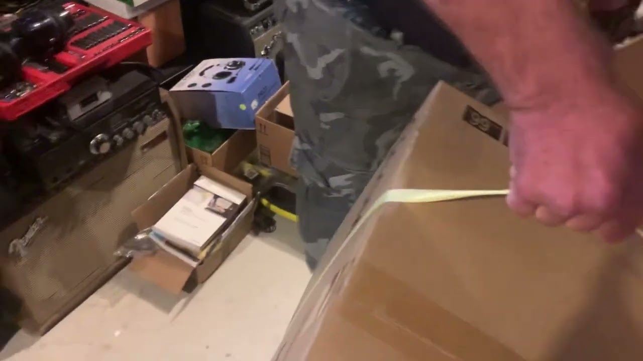 Icom 7851 unboxing Part 1