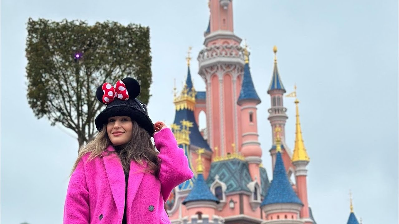 DISNEYLAND PARIS 2023 | FRANCE | LONDON TO PARIS | LOVE TO TRAVEL | DISNEY CHARACTERS | EIFFEL TOWER
