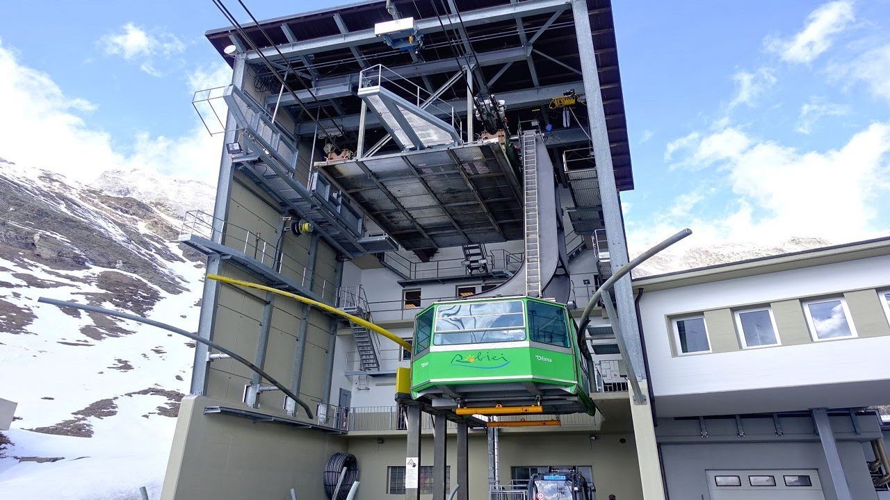 Robiei Luftseilbahn Bergfahrt - great power plant cable car in Ticino Tessin Switzerland - Seilbahn
