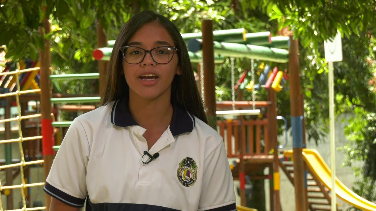 Natalia estudia para ser normalista en nuestra Normal Superior Antioqueña