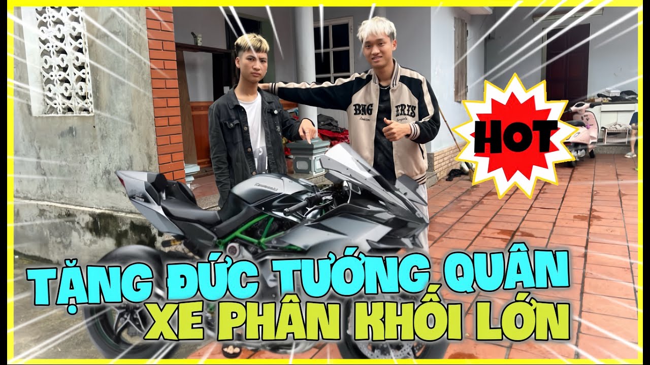 Kh&aacute;nh Kem | Chơi Lớn Tặng Đức Tướng Qu&acirc;n Xe Mới Để L&agrave;m Boy Phố, Kh&ocirc;ng Nhịn Được Cười !!! 🤣🤣🤣