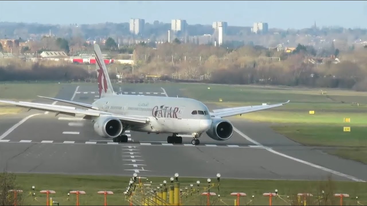 Unbelievable Pilot Skills! Massive Air Show Crowd at Birmingham Airport BHX