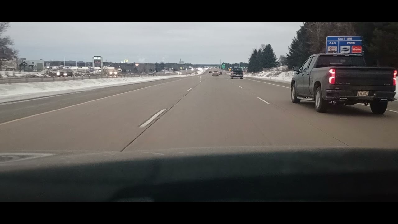 Taxi drive bridge Street to see the person seen his family member in 2010 Chevrolet Equinox Lt 