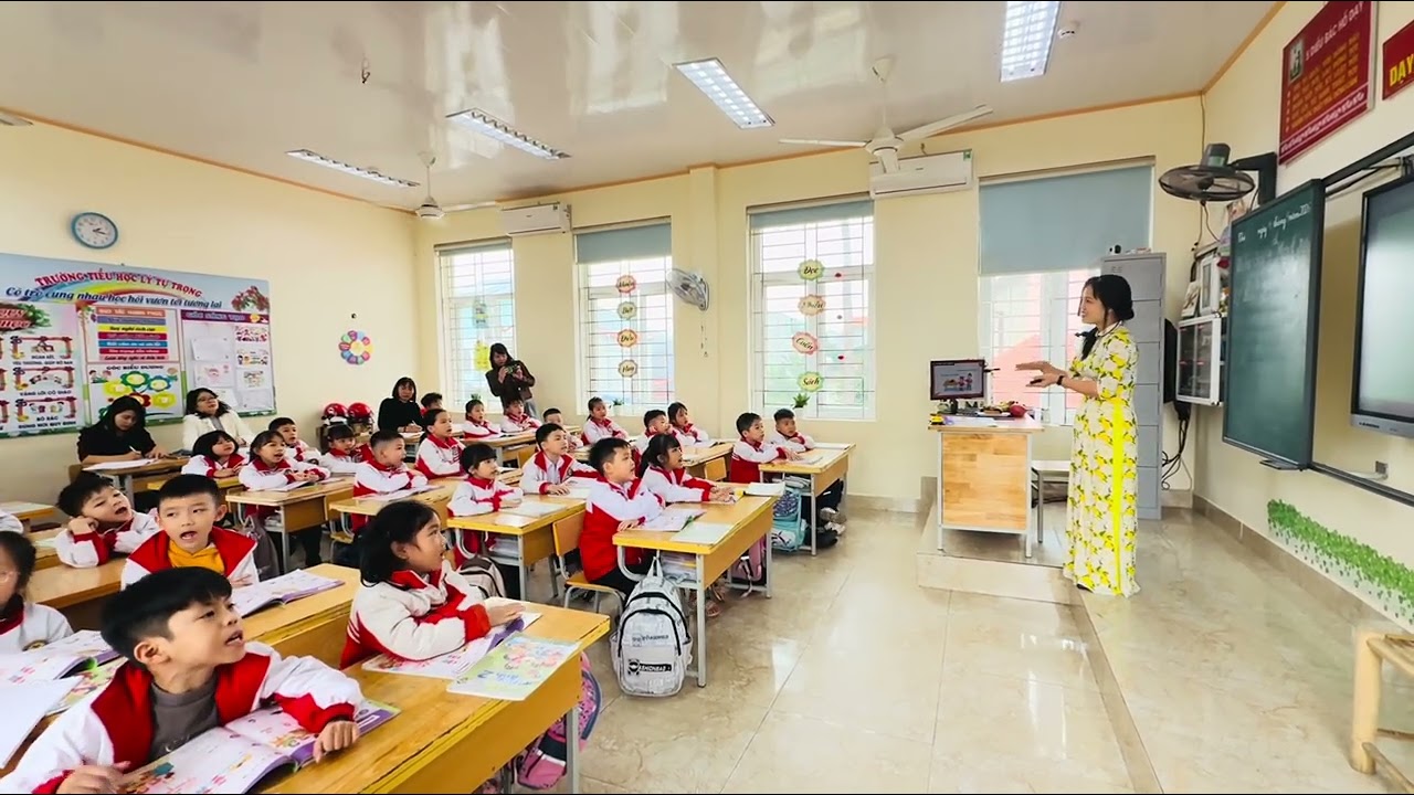 Tiếng Anh 2 - Unit 12: At the cafe Lesson 3_Activity 6,7,8
