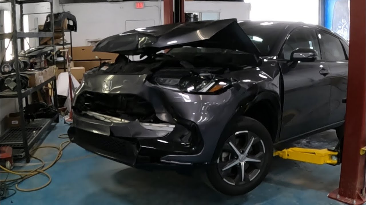2023 Honda HRV front end damage repair 