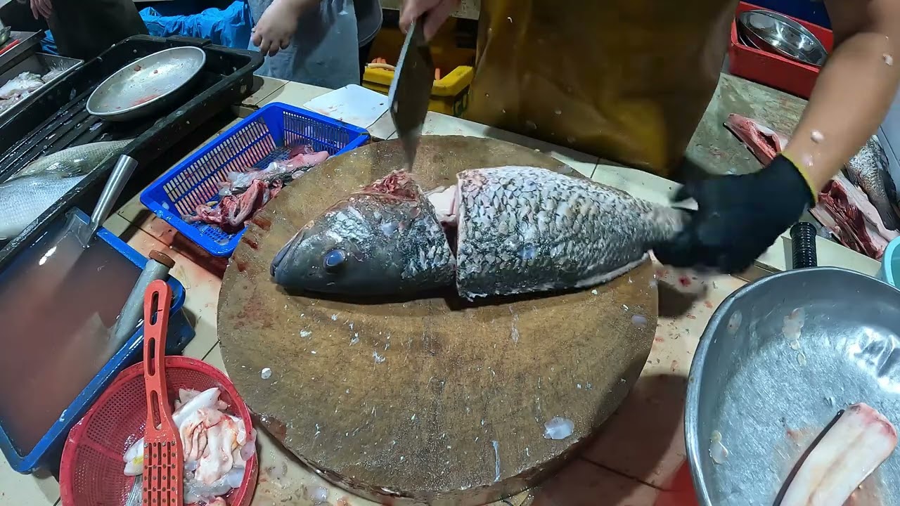 Professional Fish Cutting 🔪 | Step-by-Step Seafood Cleaning Skills