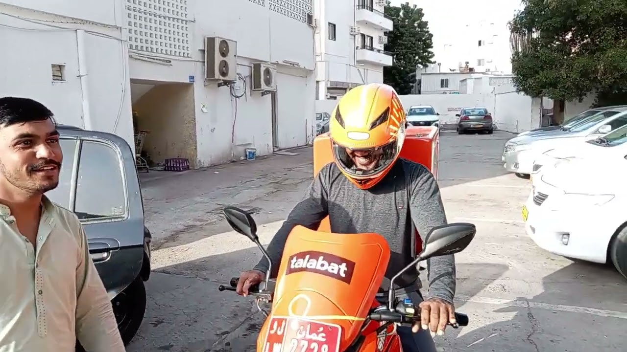 Oman mein pardesion k dukh sukh 