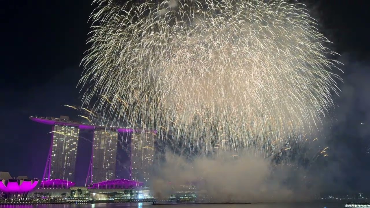 FIREWORKS AROUND THE WORLD #2 SINGAPORE
