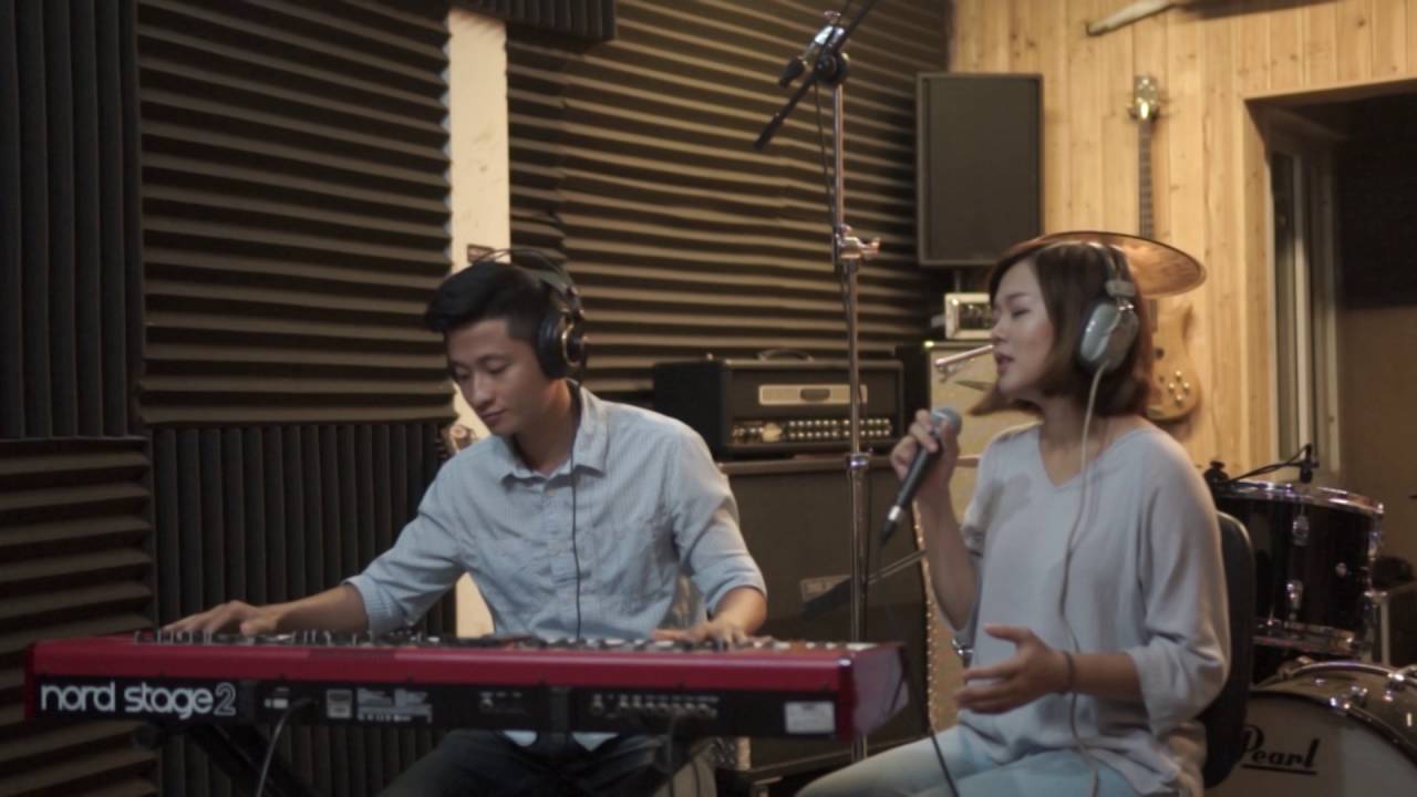 [Live in 25] Close to you - The Carpenters (cover by Trang Tooc and pianist Pham Quang Hoc)