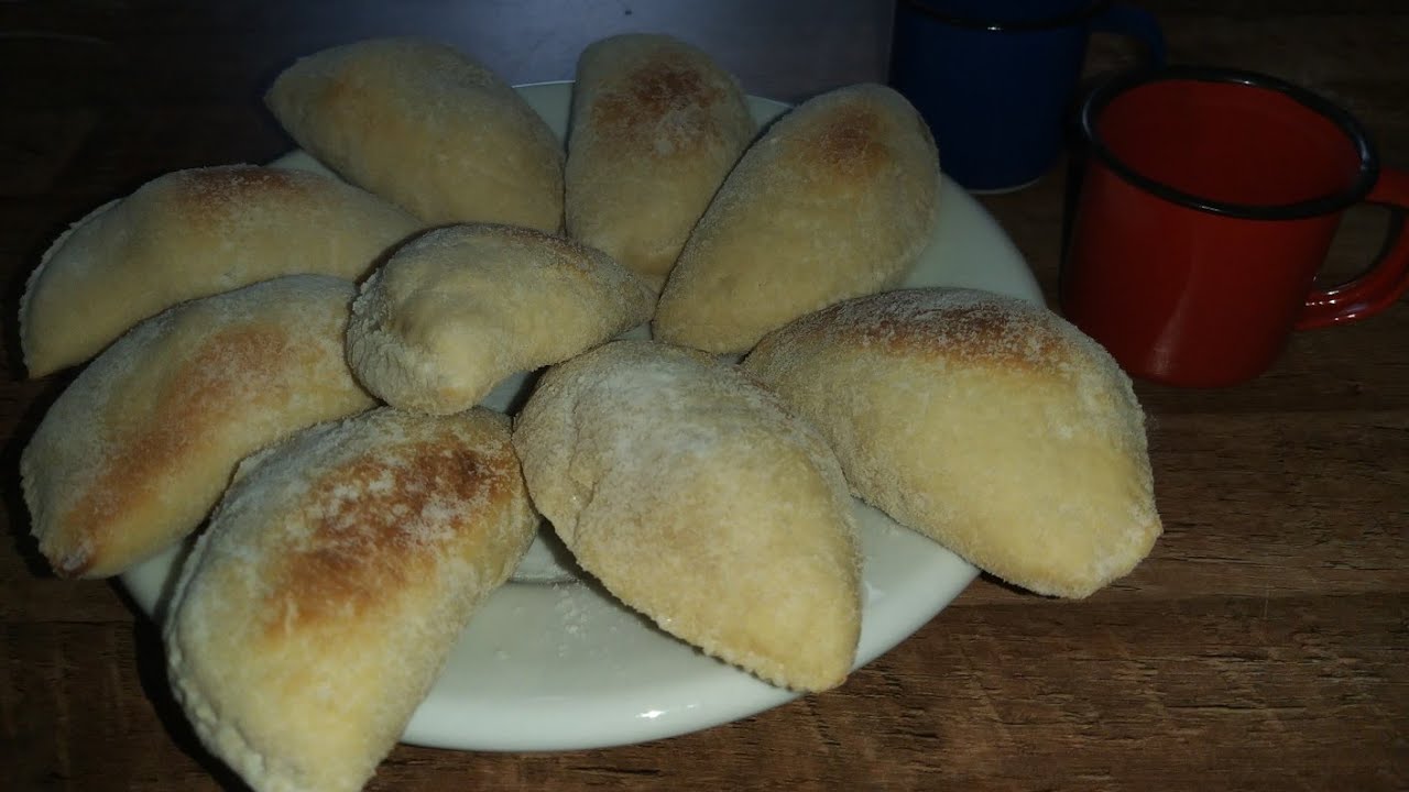 O Melhor Pastelzinho assado de côco ♡