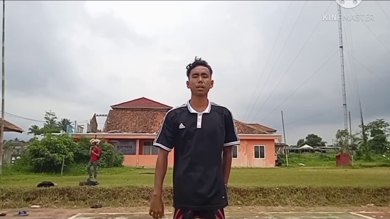 sepak bola hedling and trawin