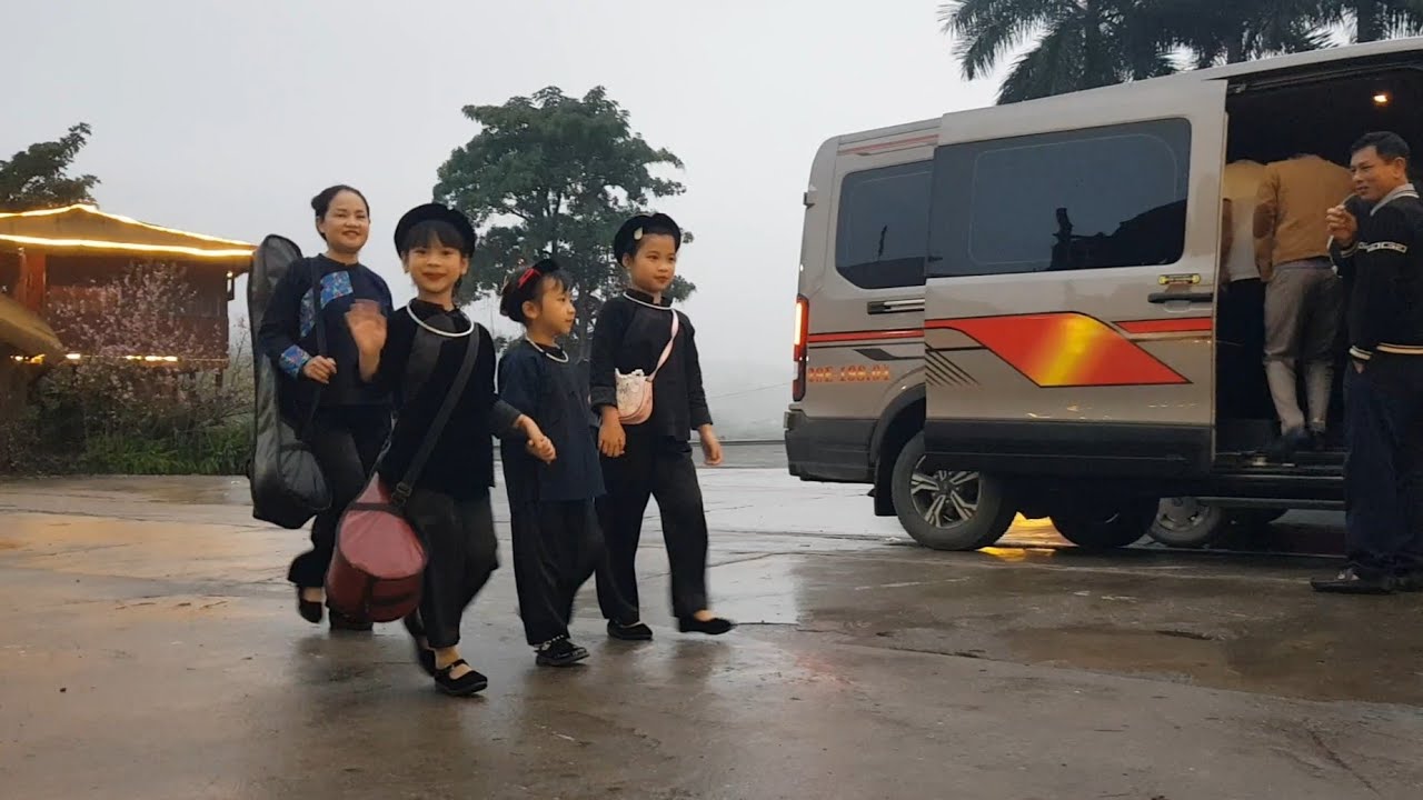 PHÁT TRỰC TIẾP