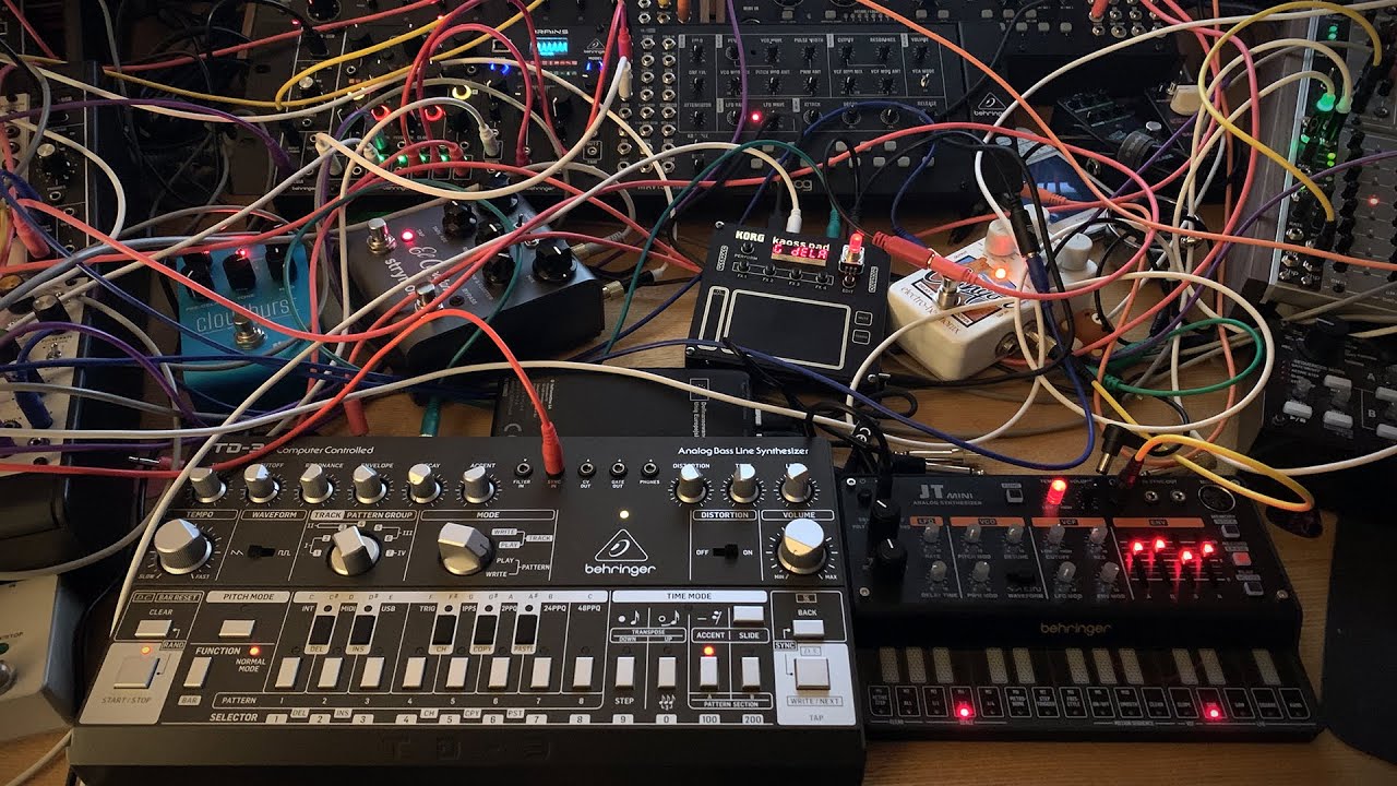 Modular Synth Sci-Fi Ambient - Orbit - Behringer JT Mini Vangelis Brass