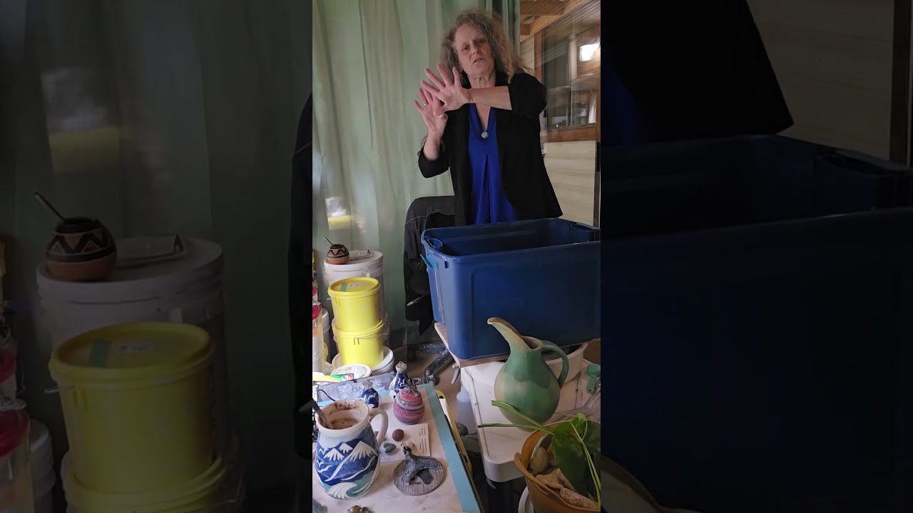 Creating Damp boxes for slowing drying of pots