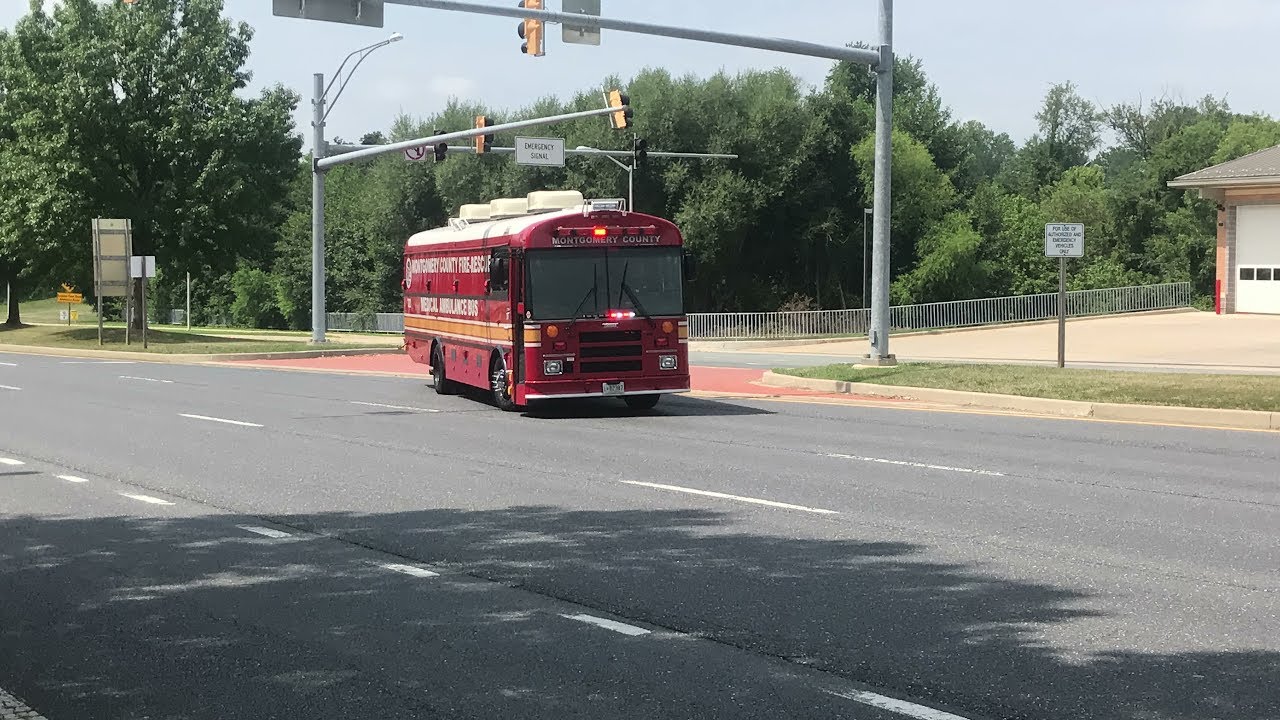 MCFRS Medical Ambulance Bus 722 Responding (VERY RARE)