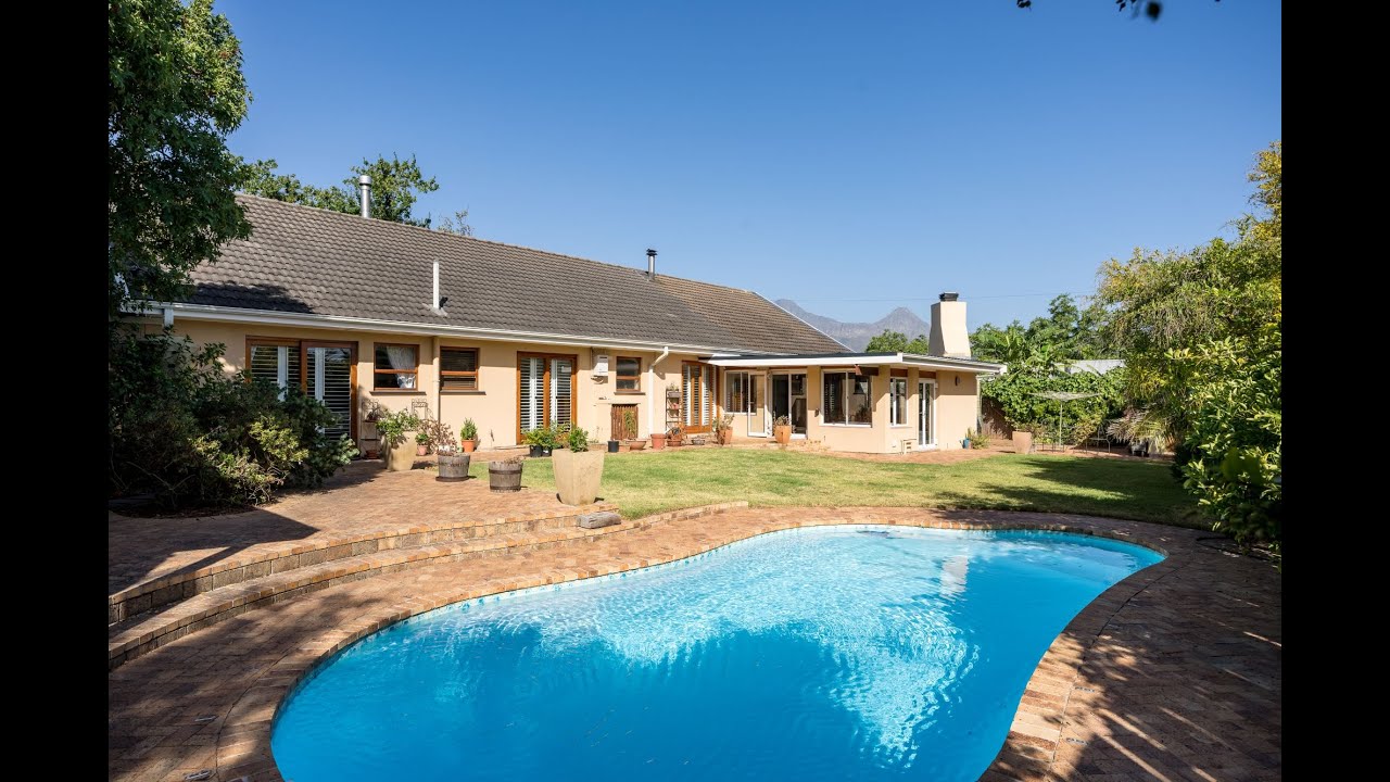 Land & Zeezicht - R 6 995 000